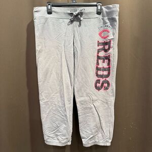 Cincinnati Reds MLB Women's Gray Capri Cropped Joggers Adj Waist Size XL